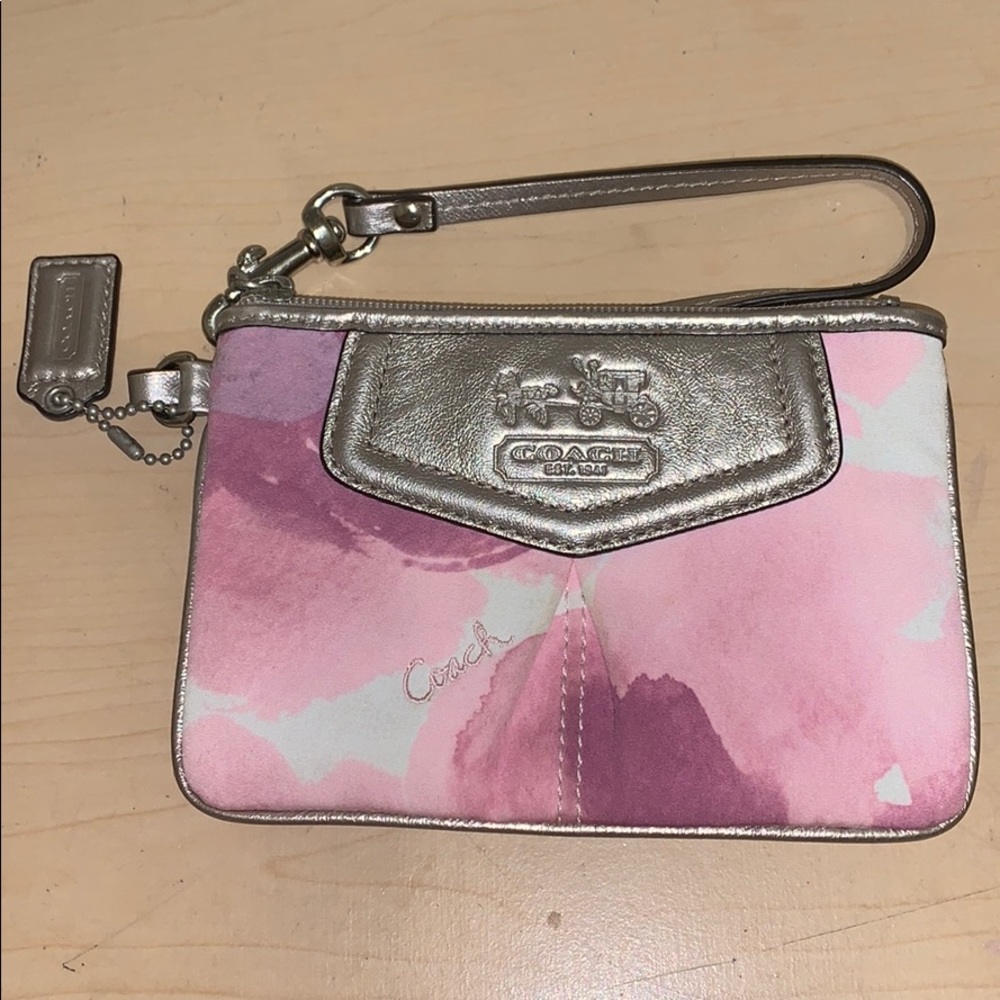 BEAUTIFUL Coach Wristlet